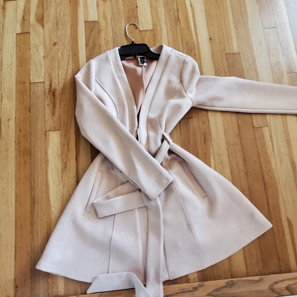 Jacket - Picture 4 of 6